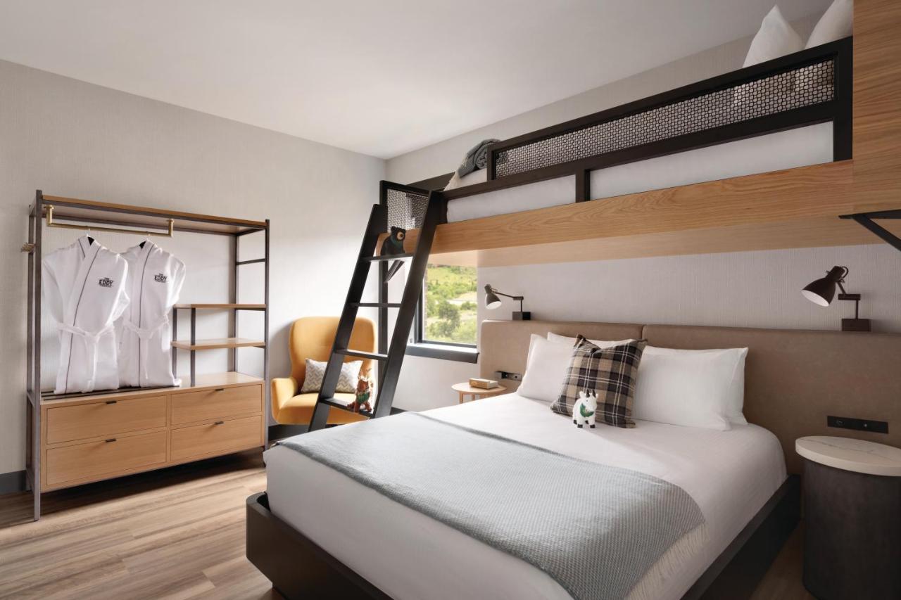 The Eddy Taproom & Hotel 戈尔登 外观 照片